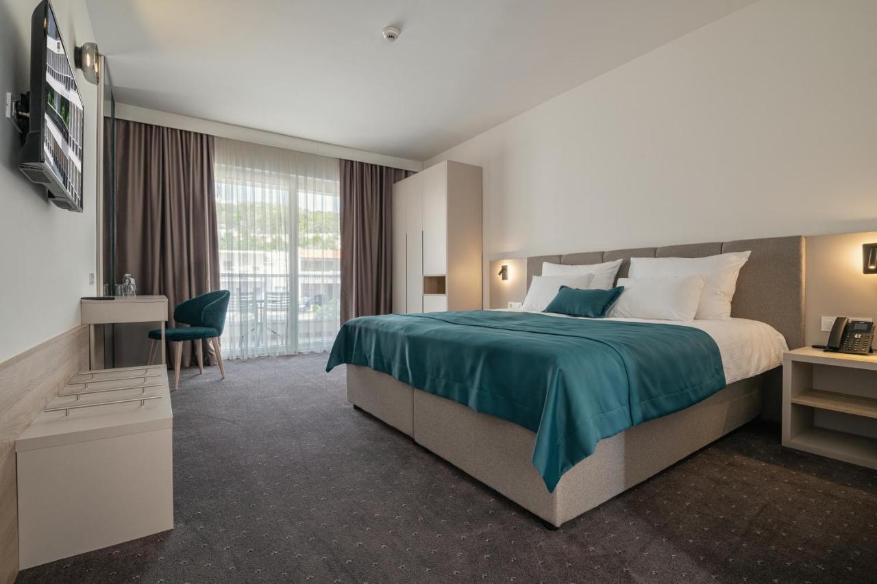 Marea Hotel & Spa Неум Экстерьер фото