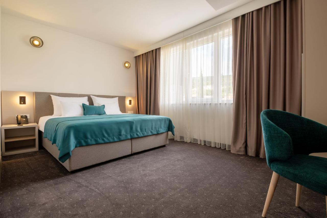 Marea Hotel & Spa Неум Экстерьер фото