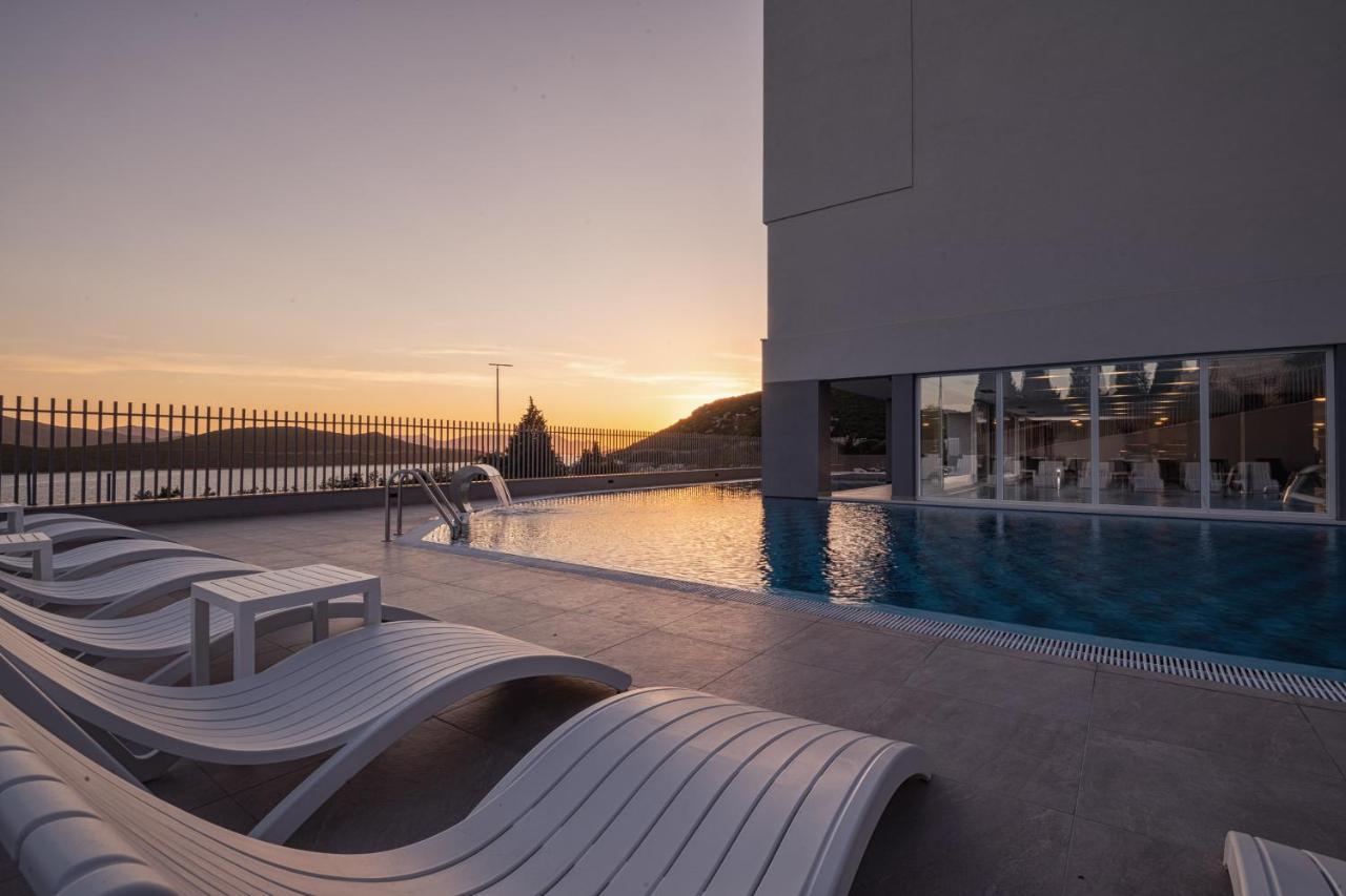 Marea Hotel & Spa Неум Экстерьер фото